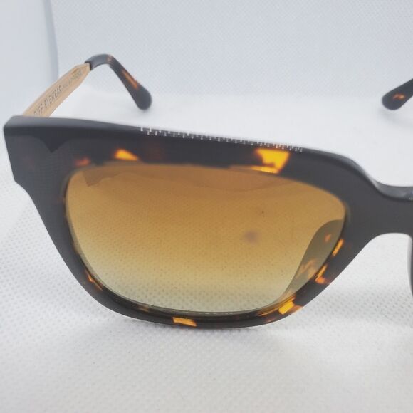 Diff Eyewear Bella Polarized Sunglasses - Picture 11 of 12
